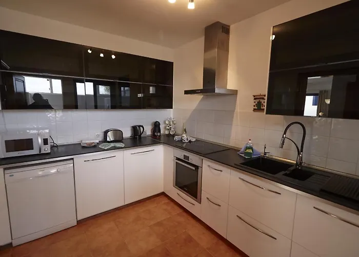 221 - Casa La Vista By Now Ltd