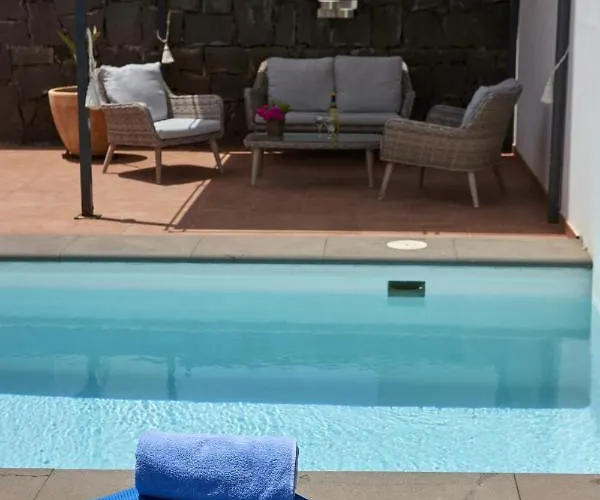 221 - Casa La Vista By Now Ltd *